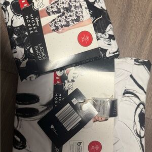 Disney Mickey Mouse Black and White Ladies Shorts XL NWT